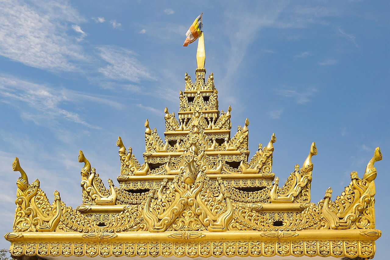 Sacred relics chamber and stupa detail