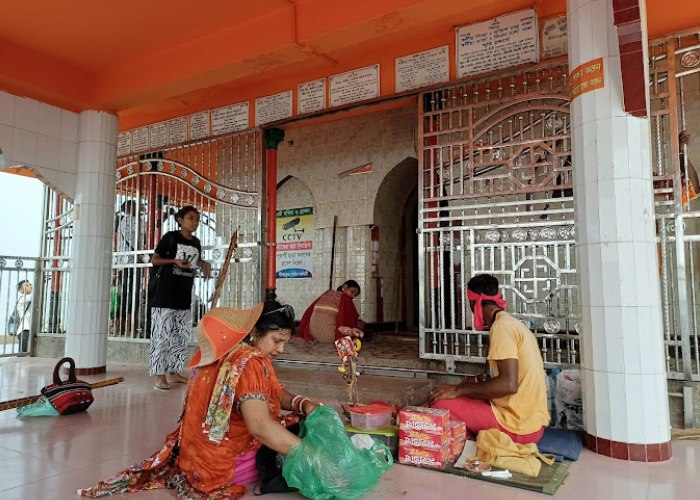 Devotees ascending Chandranath