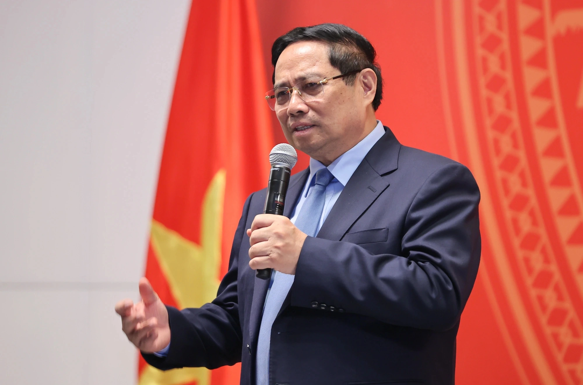 Phạm Minh Chính at an official event
