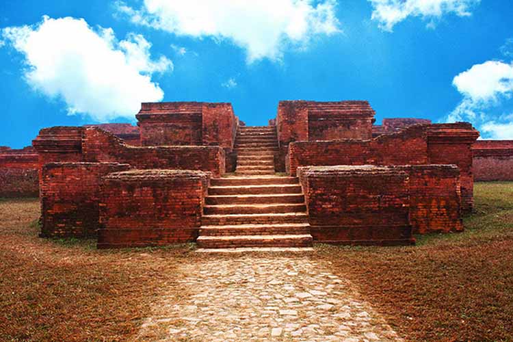 Brick architecture detail at Shalban Vihara